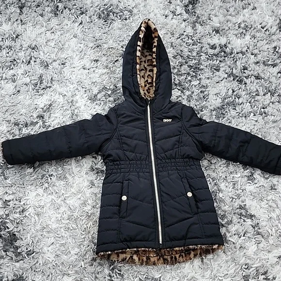DKNY GIRLS BLACK WINTER JACKET, SIZE 5/6 DOUBLE SIDE, PRE-OWNED, ZIPPER, POCKETS - Picture 8 of 14